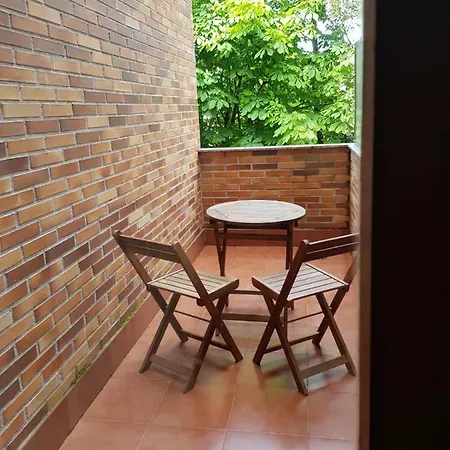 Апартаменты Piso Calle Roman Romano, 18