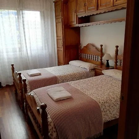 Апартаменты Piso Calle Roman Romano, 18