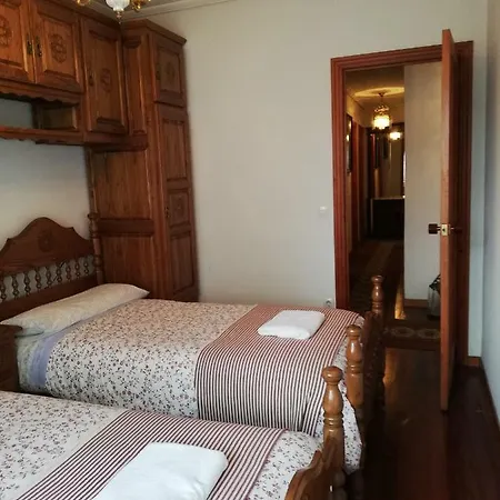 Piso Calle Roman Romano, 18 شقة *
