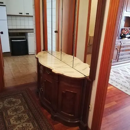 Piso Calle Roman Romano, 18 شقة يانس